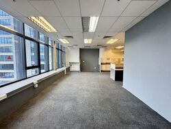Zhongshan Mall (D12), Office #553689291